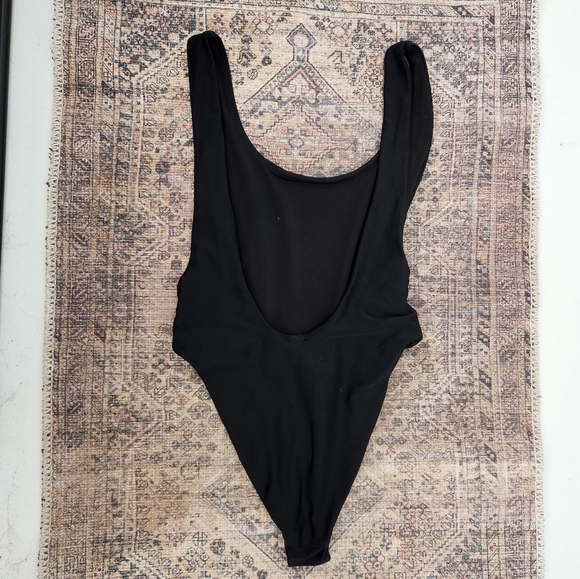 Aerie One Piece Black Swim Suit Size Medium Low Cut Back High Cut Legs Cheeky - Picture 4 of 4